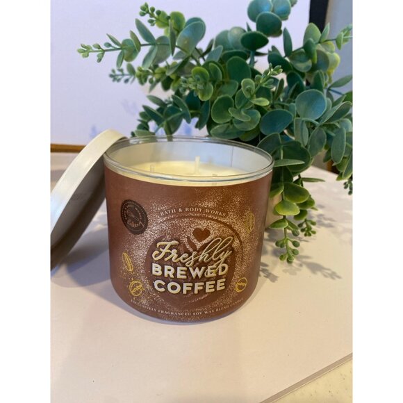 Bath & Body Works “Freshly Brewed Coffee” NEW 3 Wick Candle - Picture 1 of 7
